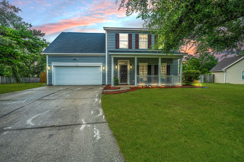 102 Amaretto Ct, Summerville, SC 29485