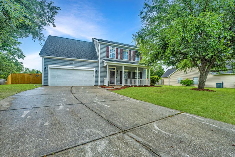 102 Amaretto Ct, Summerville, SC 29485
