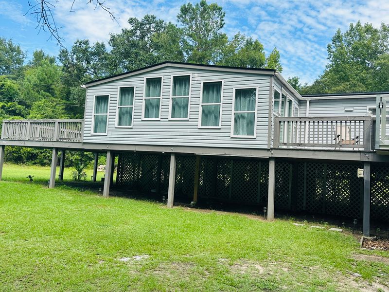9501 N Highway 17, Mcclellanville, SC 29458