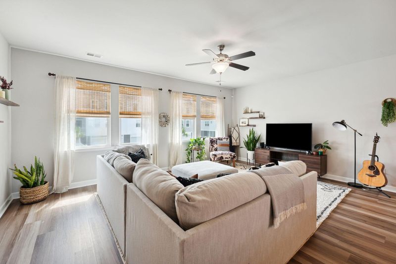 302 Lanyard St, Johns Island, SC 29455