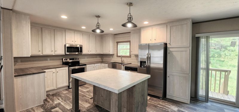 970 Tiger Loop, Saint Stephen, SC 29479