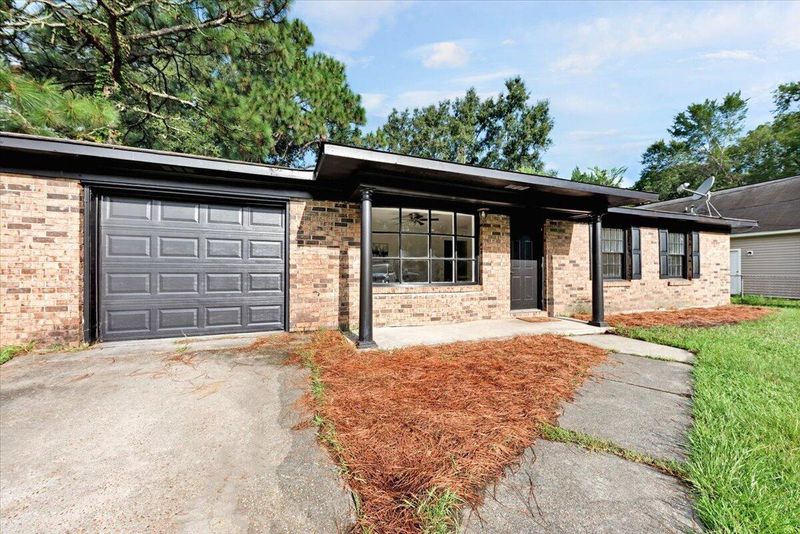 245 Amy Dr, Goose Creek, SC 29445