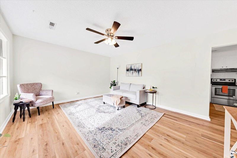 245 Amy Dr, Goose Creek, SC 29445