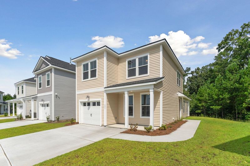 131 Hawthorne Landing Dr, Goose Creek, SC 29445