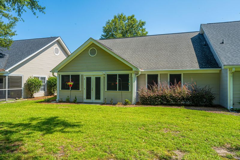 9034 Delancey Cir, North Charleston, SC 29406