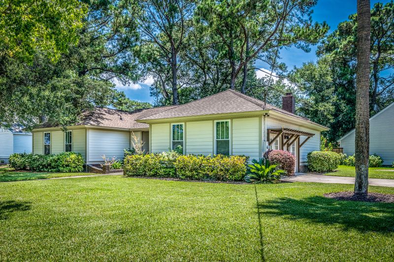 1232 Downer Dr, Charleston, SC 29412