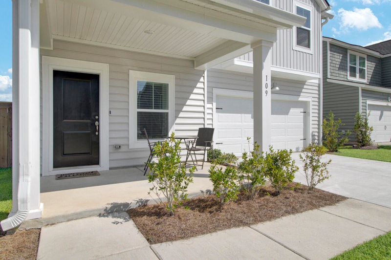109 Whisper Dr, Summerville, SC 29485