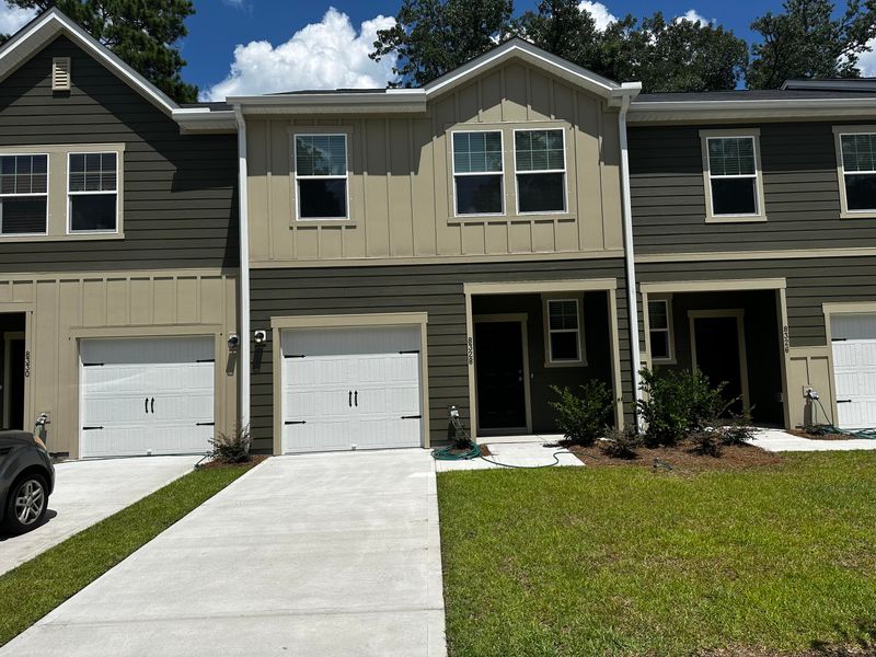 8328 Child's Cv, North Charleston, SC 29418