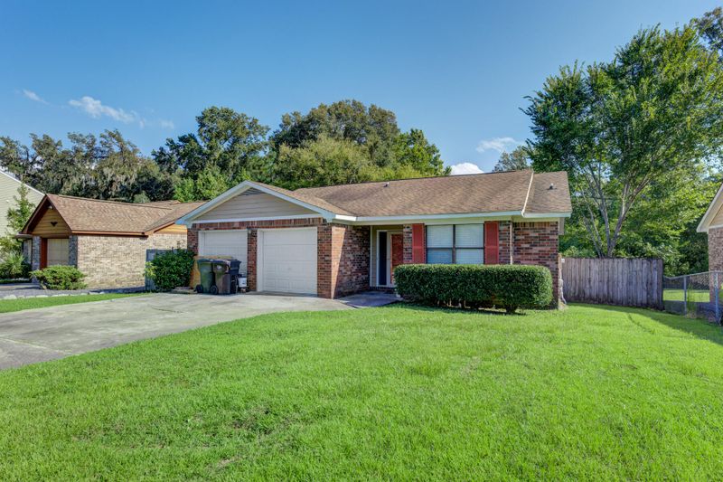 436 Delmont Dr, Goose Creek, SC 29445