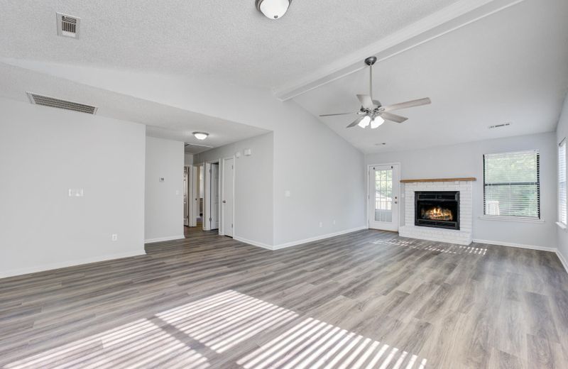 436 Delmont Dr, Goose Creek, SC 29445