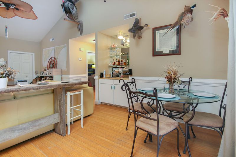 1107 Astor Dr, Mount Pleasant, SC 29464