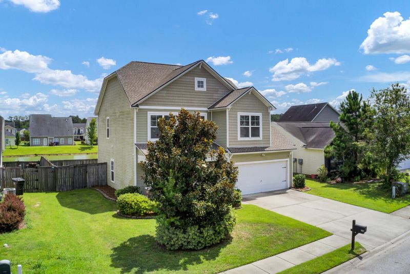 8198 Copperas Hill Dr, North Charleston, SC 29406