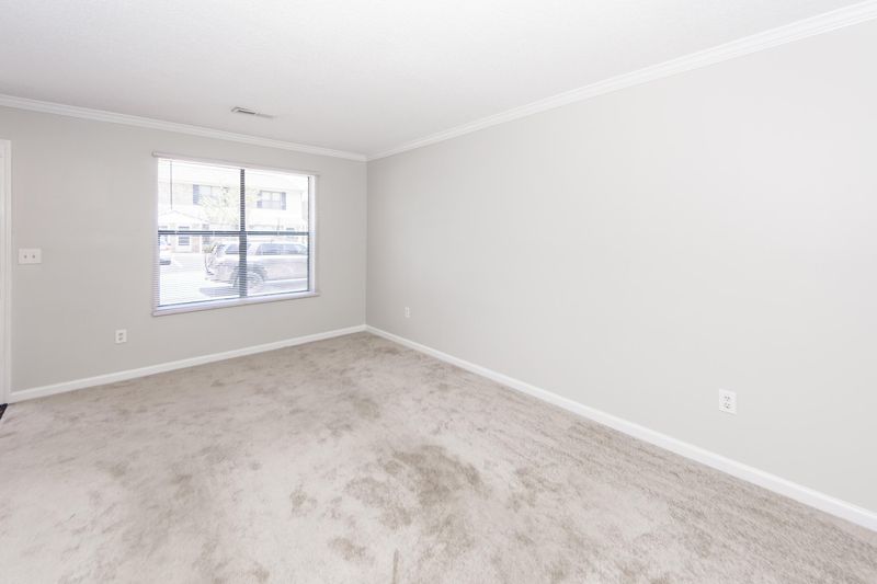 6263 Lucille Dr #20-D, North Charleston, SC 29406