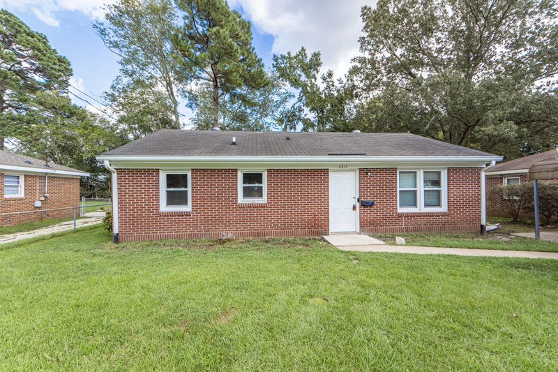 2315 Eagle Dr, North Charleston, SC 29406