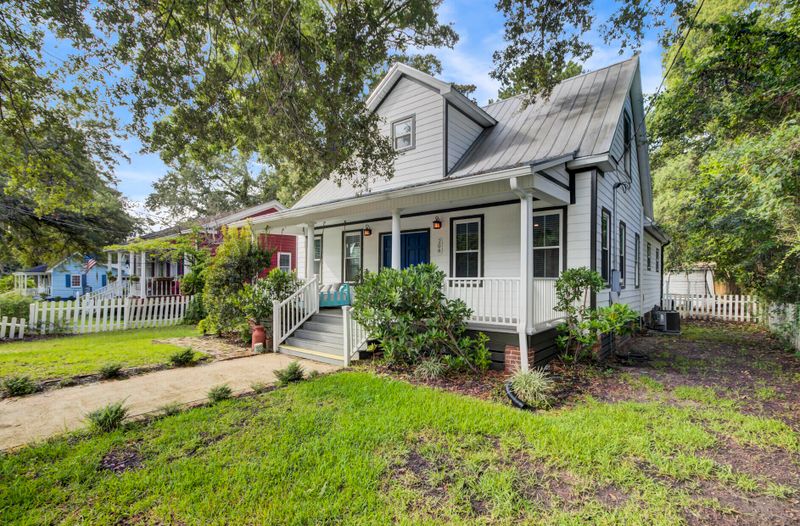208 E 1st North St, Summerville, SC 29483