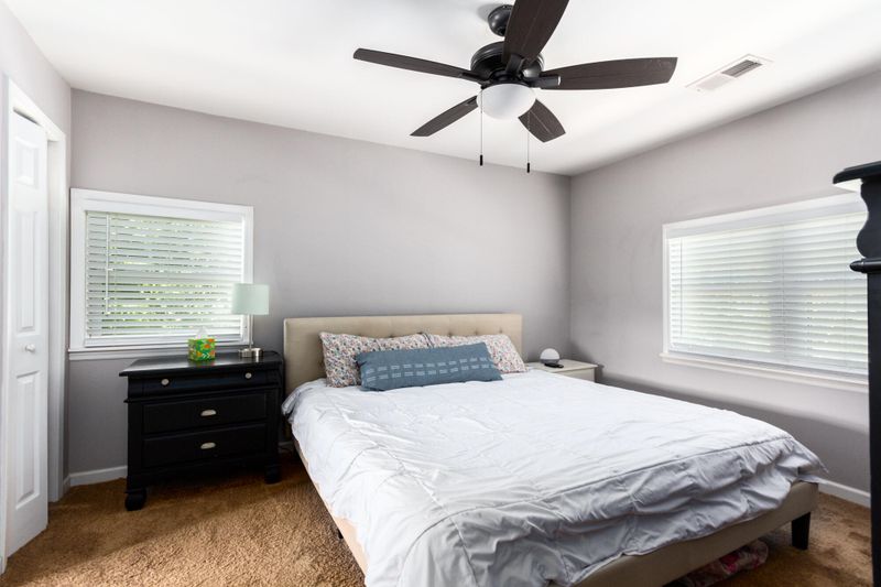 789 Hoss Rd, Charleston, SC 29414