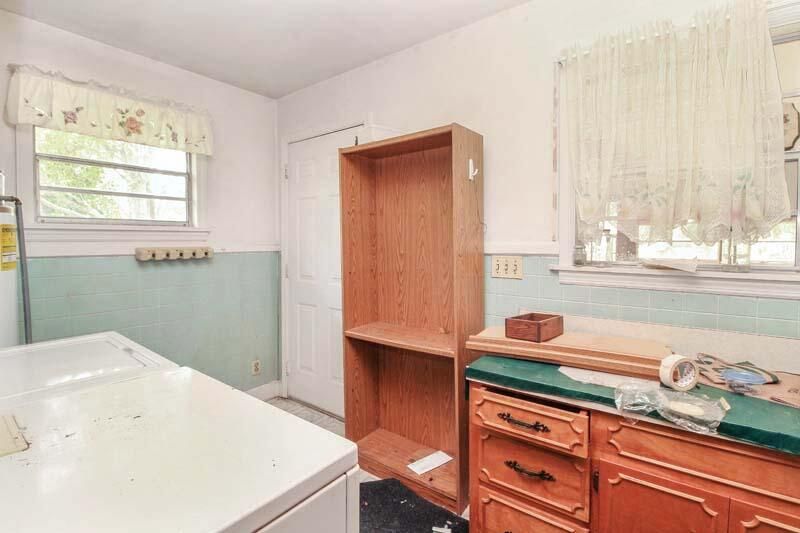 3252 Pinewood Dr, Ladson, SC 29456