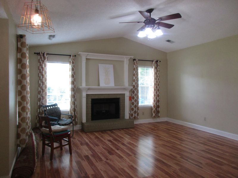 8696 Blackshear Ct, North Charleston, SC 29406