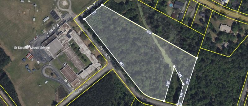 200 Carolina Dr, Saint Stephen, SC 29479