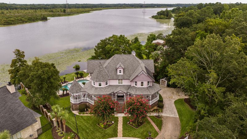 75 Sorento Blvd, Hanahan, SC 29410