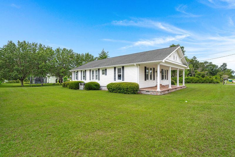 203 Sw Railroad Ave, Saint George, SC 29477