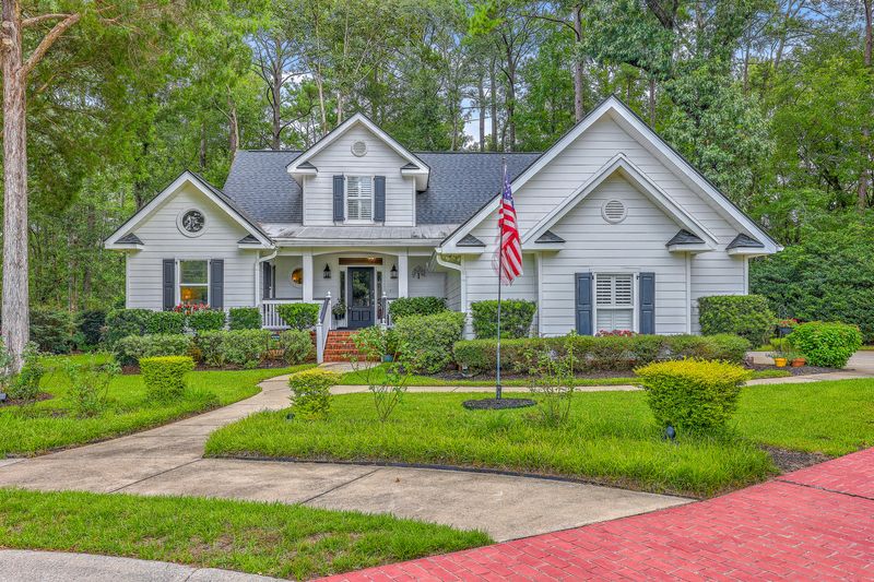 8645 Woodland Walk, North Charleston, SC 29420