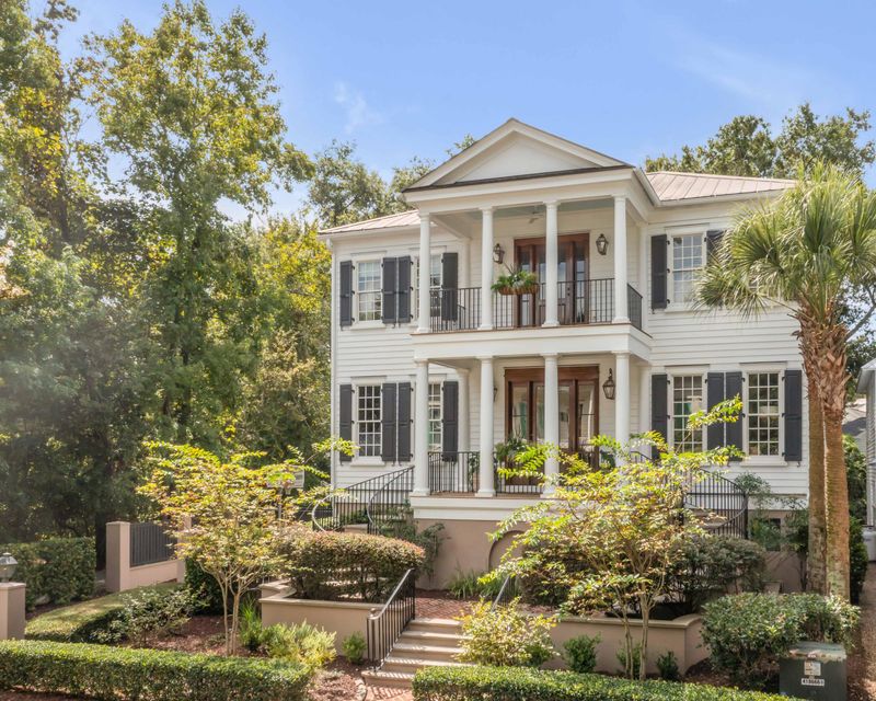 15 Robert Mills Cir, Mount Pleasant, SC 29464