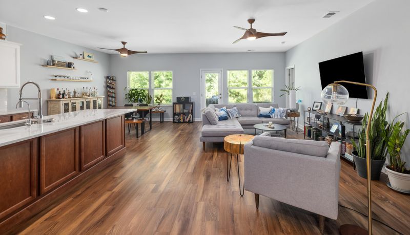 1593 Thin Pine Dr, Johns Island, SC 29455