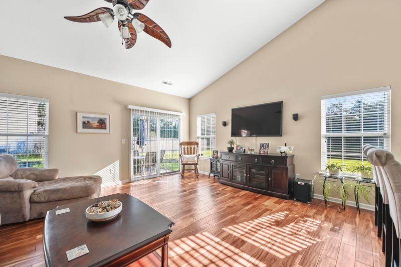 315 Coosawatchie St, Summerville, SC 29485
