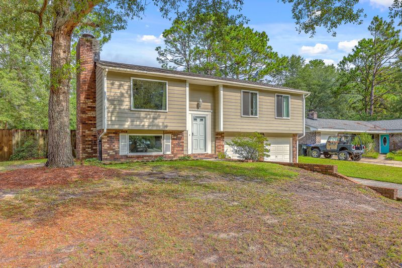 117 Canaberry Cir, Summerville, SC 29483