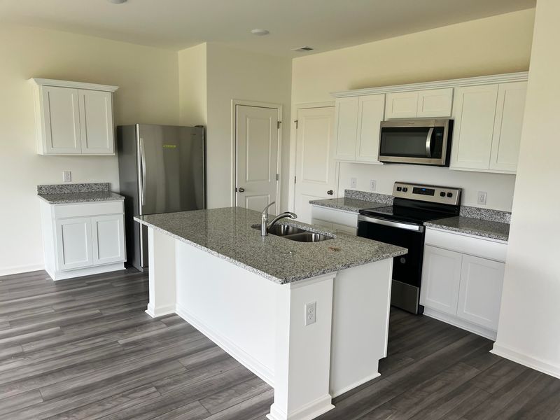 190 Lyra Ln, Summerville, SC 29486