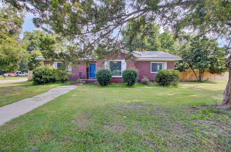 134 W Main St, Harleyville, SC 29448