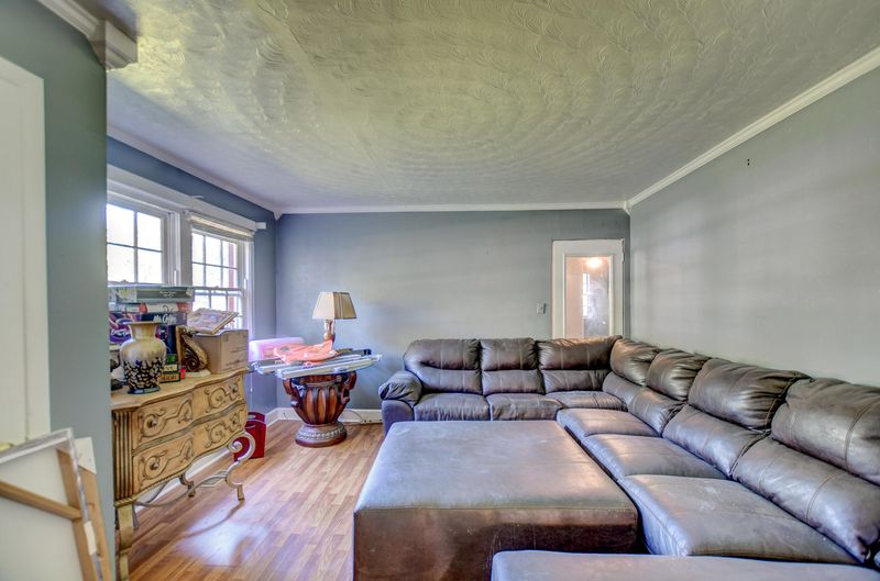 50 Briarcliff Dr, Charleston, SC 29407