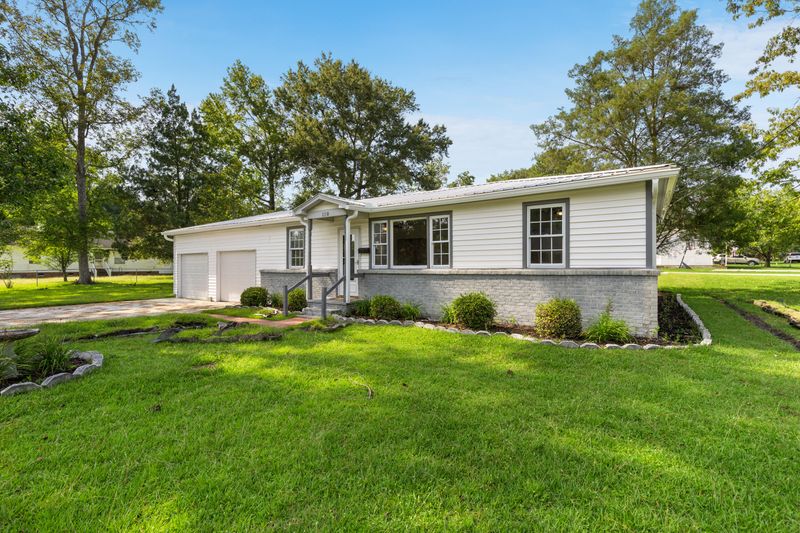 110 Warren St, Moncks Corner, SC 29461