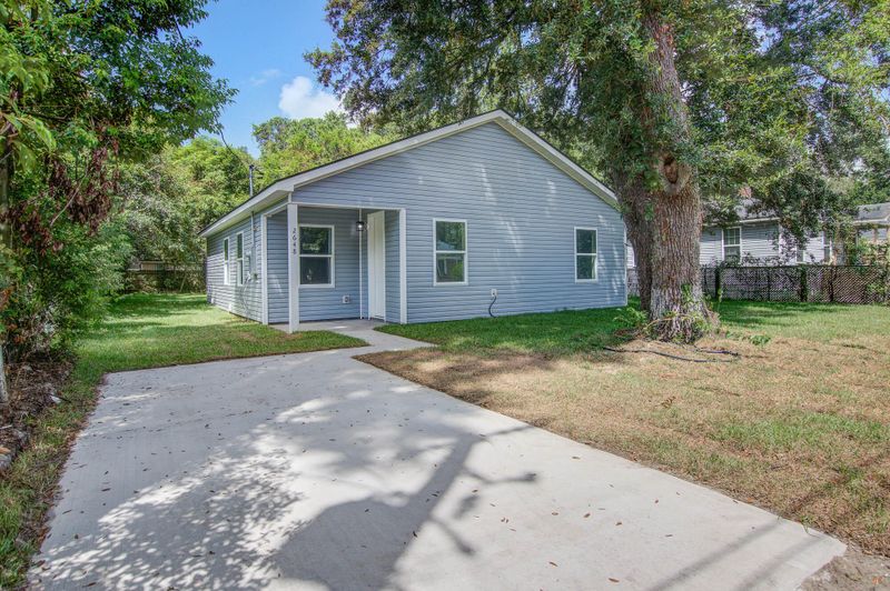 2648 Madden Dr, North Charleston, SC 29405
