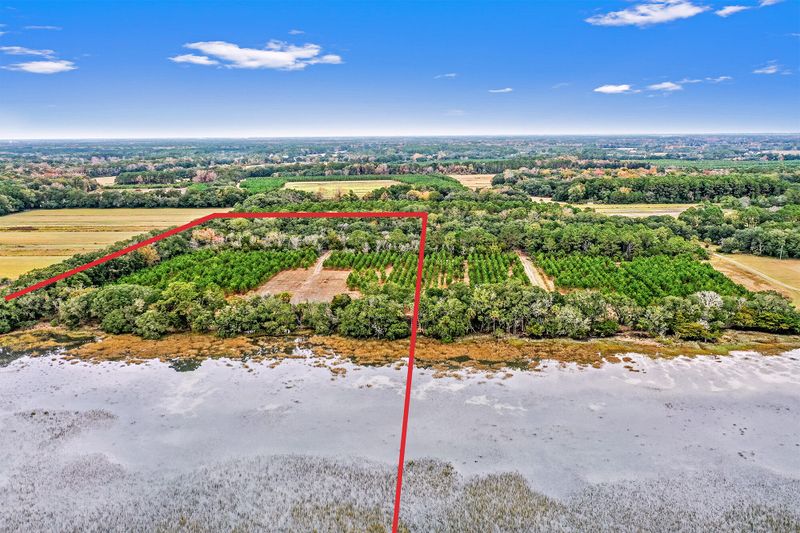 2 Salty Oak Ln, Johns Island, SC 29455