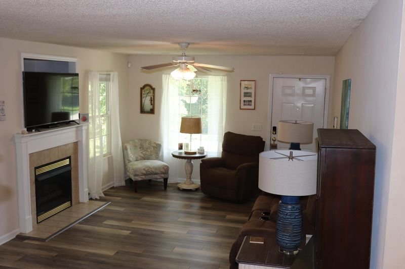 8341 N Ridgebrook Dr, North Charleston, SC 29420