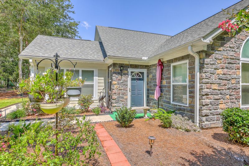 8800 Dorchester Rd #802, North Charleston, SC 29420