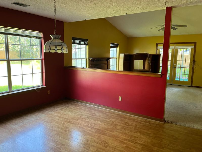 2042 Armory Dr, Mount Pleasant, SC 29466