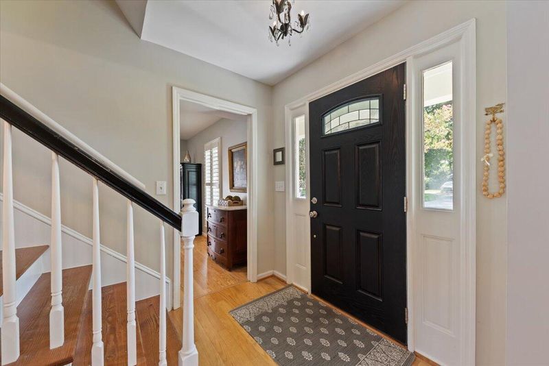 2044 Middleburg Ln, Mount Pleasant, SC 29464