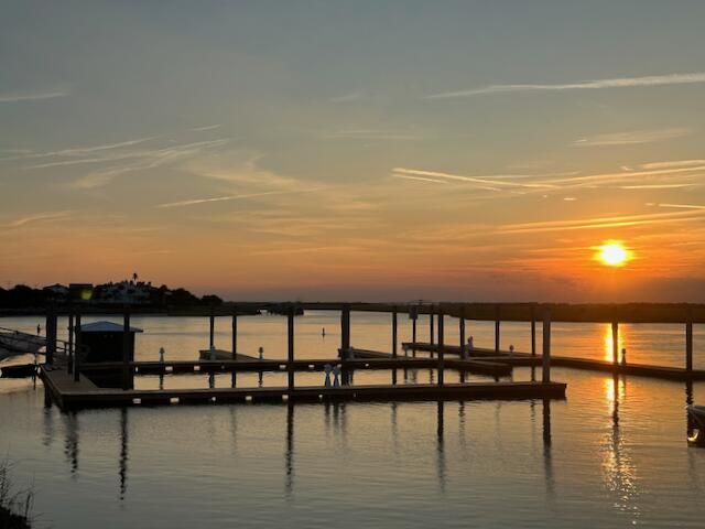 101 Palm Blvd #A6, Isle Of Palms, SC 29451