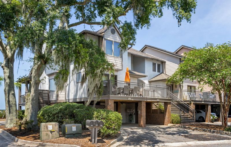 1913 Marsh Oak Ln, Johns Island, SC 29455