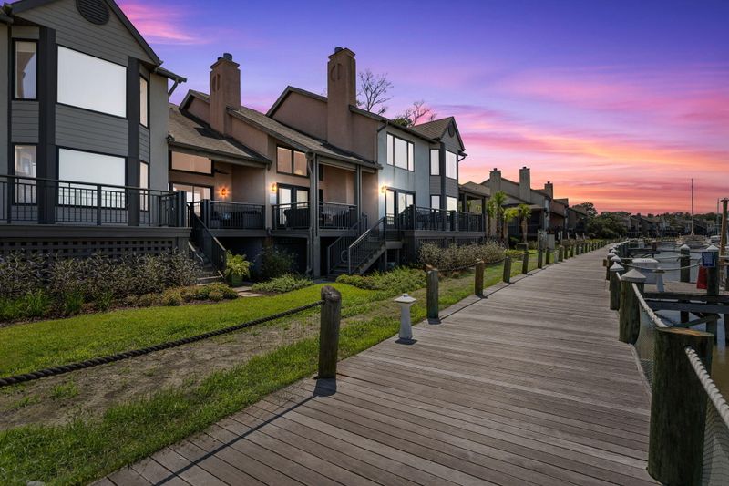1913 Marsh Oak Ln, Johns Island, SC 29455