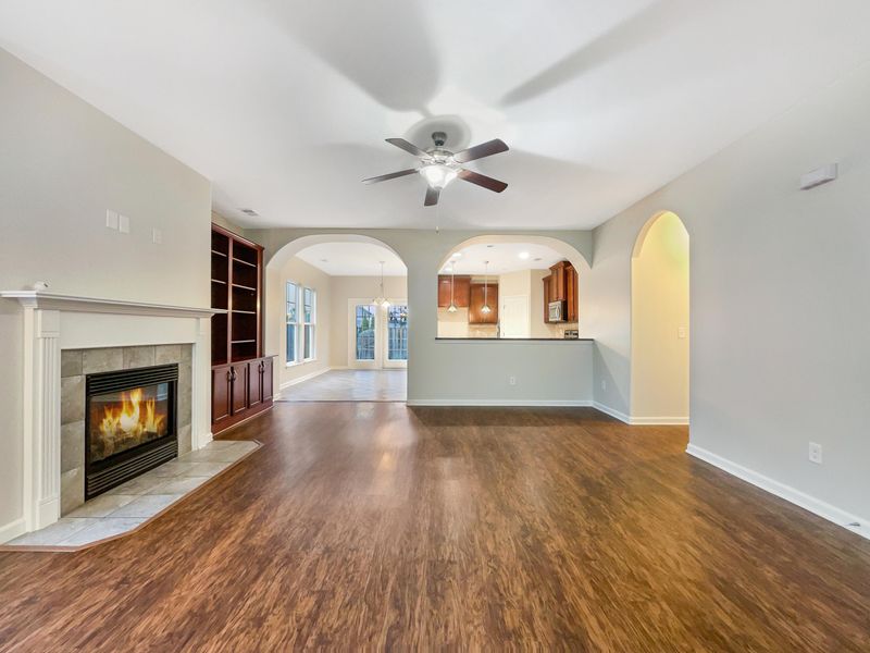 122 Glenspring Dr, Summerville, SC 29486