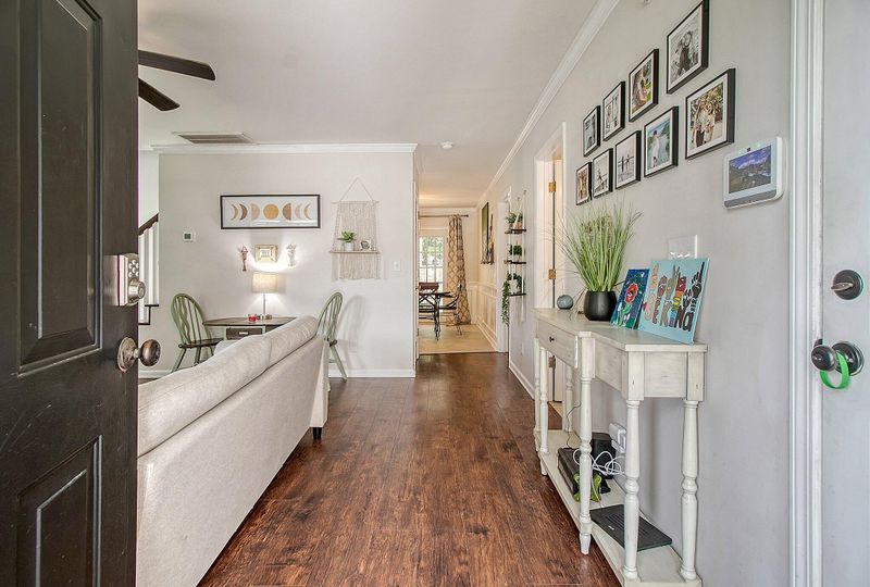 1077 Peninsula Cove Dr, Charleston, SC 29492