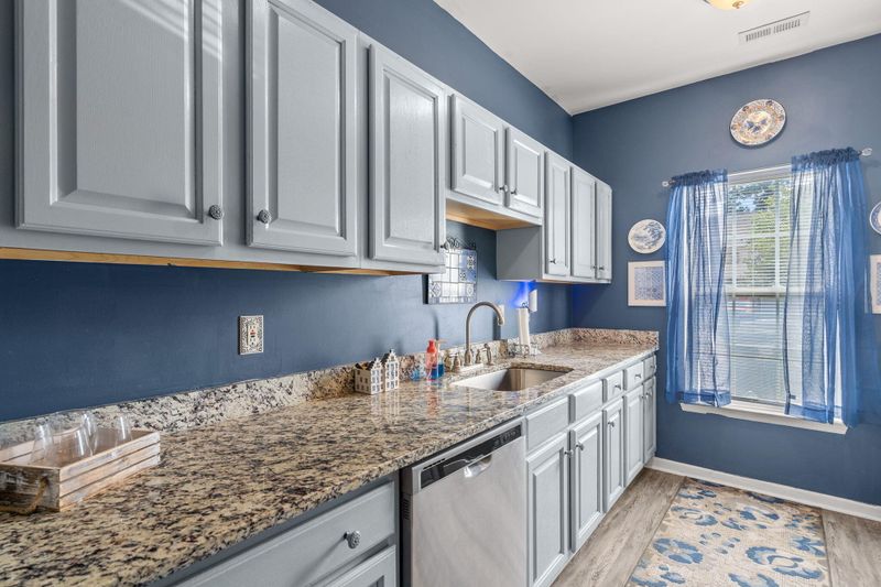 148 Pineshadow Dr, Goose Creek, SC 29445