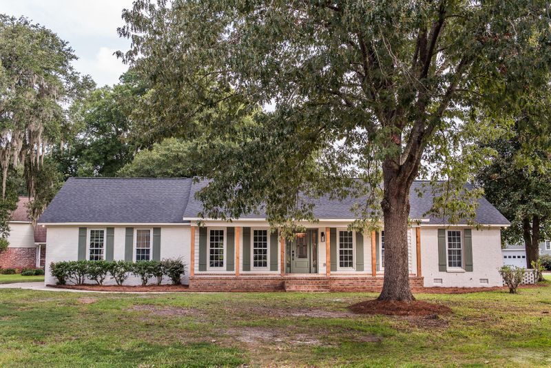 20 Hunters Forest Dr, Charleston, SC 29414