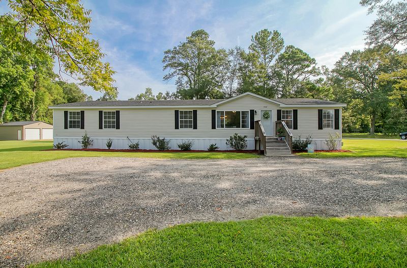 706 Gants Rd, Moncks Corner, SC 29461