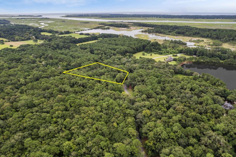 3842 Gnarled Oaks Ln, Johns Island, SC 29455