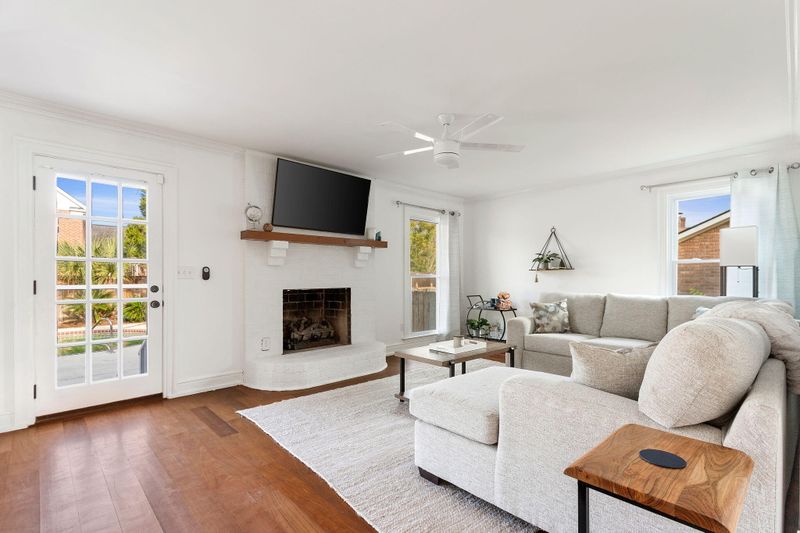 5288 Renee Dr, North Charleston, SC 29418